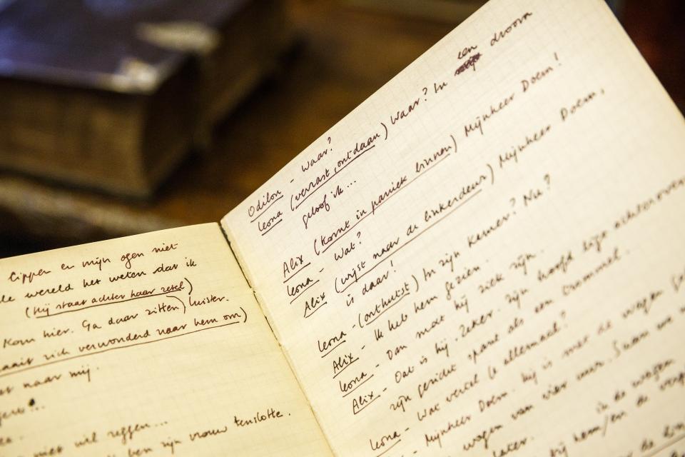 Pagina uit het handschrift van Warm en koud, een bewerking van Fernand Crommelynck Pagina uit het handschrift van Warm en koud, een bewerking van Fernand Crommelynck