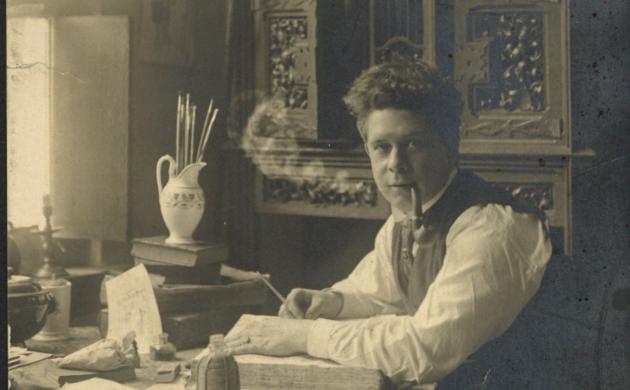 Felix Timmermans in zijn werkkamer